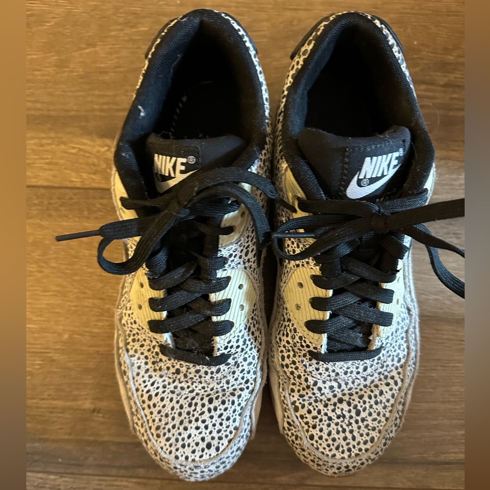 Nike Air Max 90
Safari